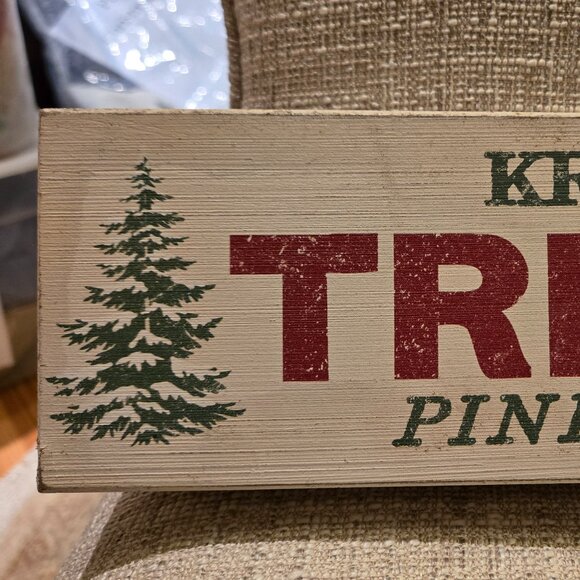 Kringle Tree Farm Outdoor Sign Rustic FUC - Picture 3 of 7